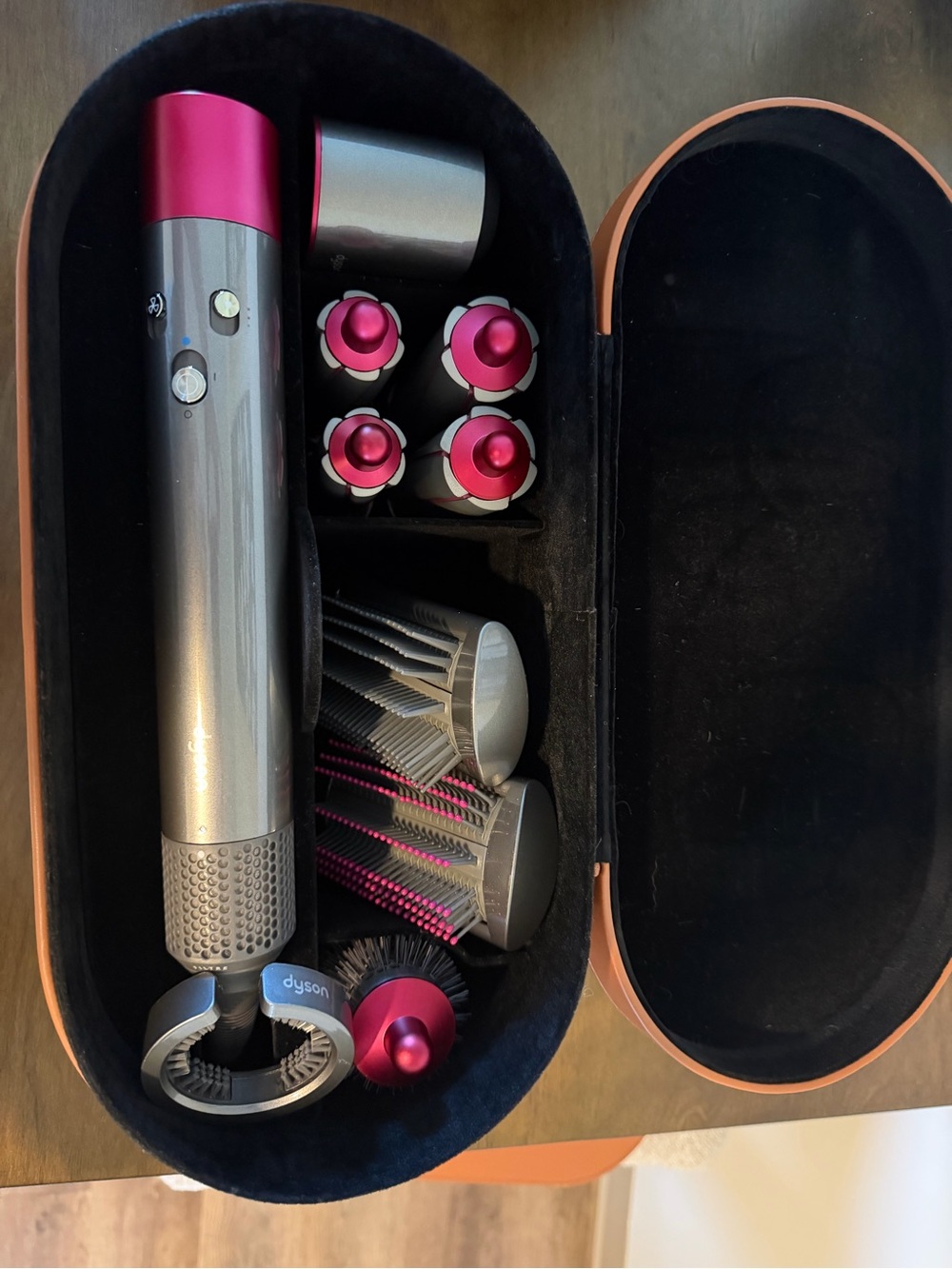 Dyson Airwrap - Picture 7 of 11